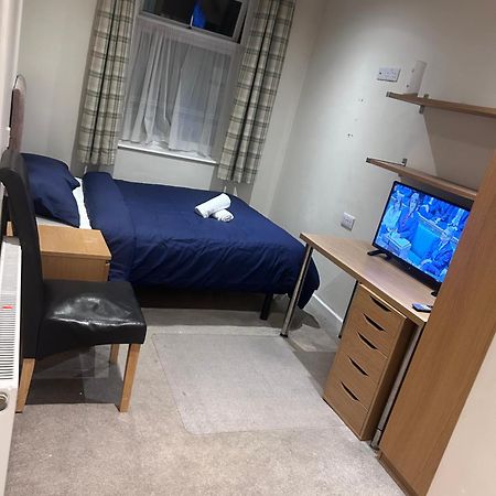 Seaford Guest House Xxx Stoke-on-Trent Eksteriør bilde