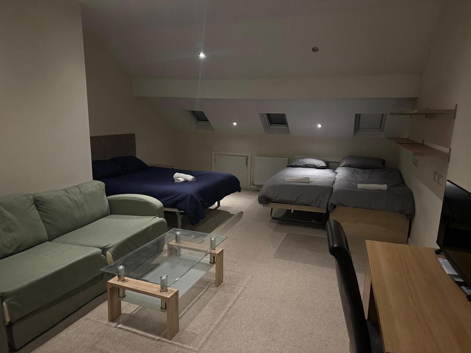 Seaford Guest House Xxx Stoke-on-Trent Eksteriør bilde