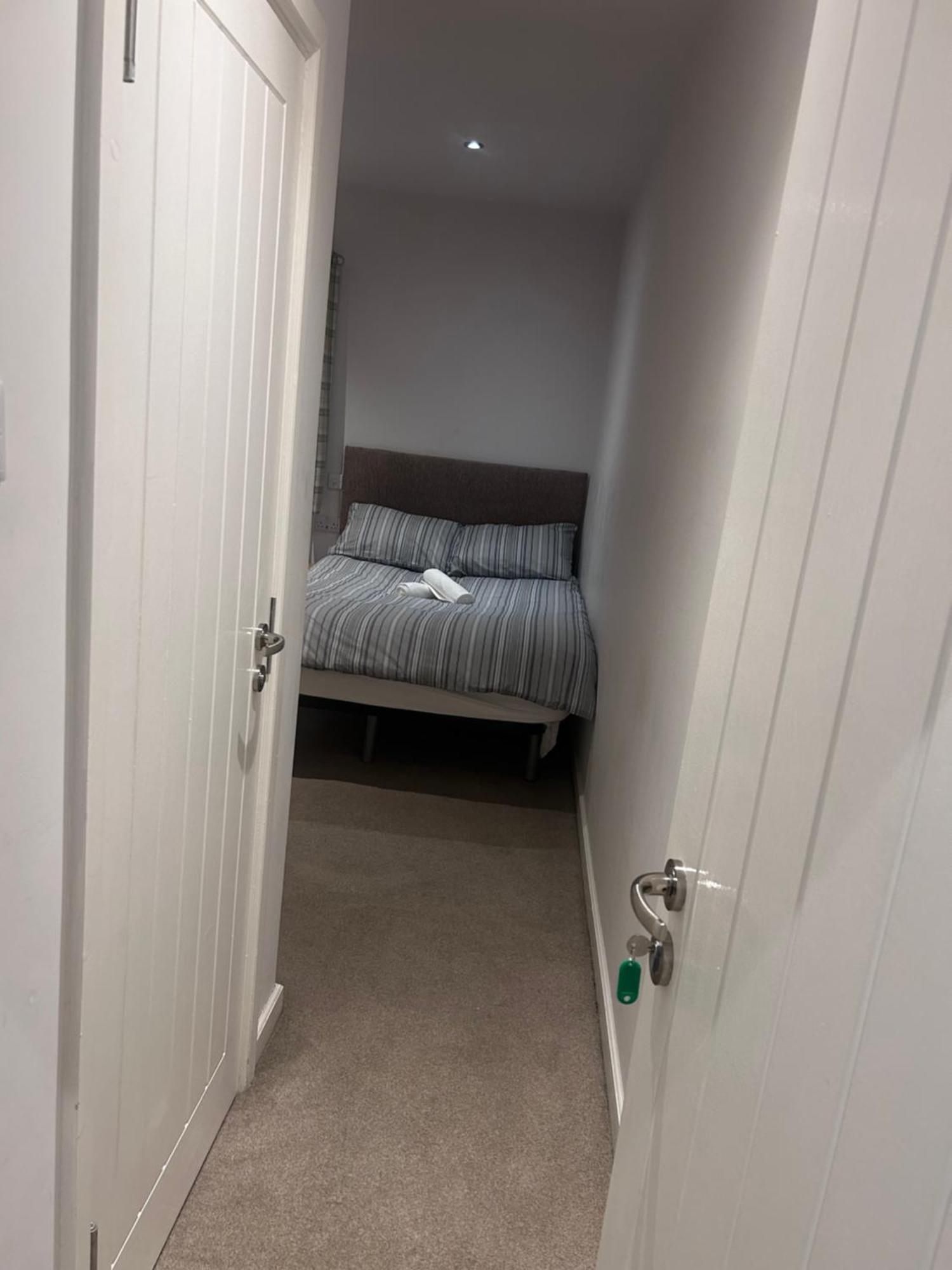 Seaford Guest House Xxx Stoke-on-Trent Eksteriør bilde